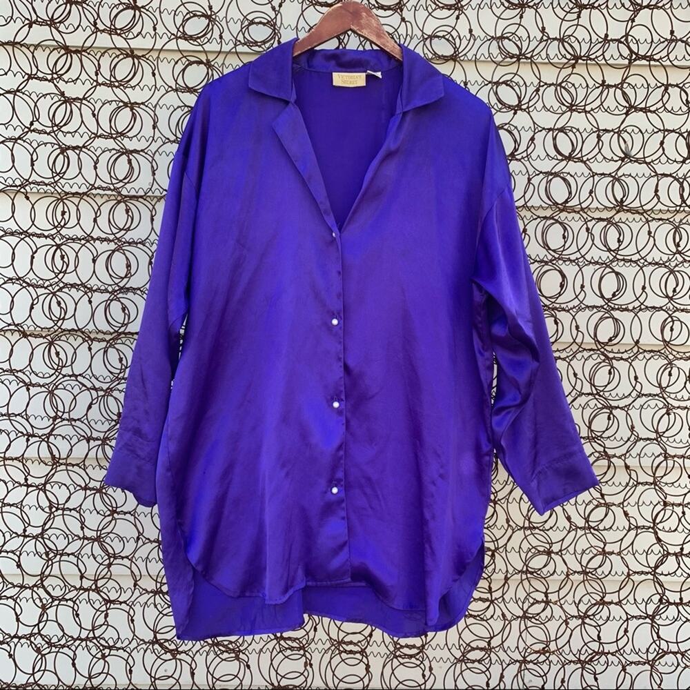 Vintage Victoria's Secret Gold Label purple slinky sleep shirt M/L - Picture 4 of 8